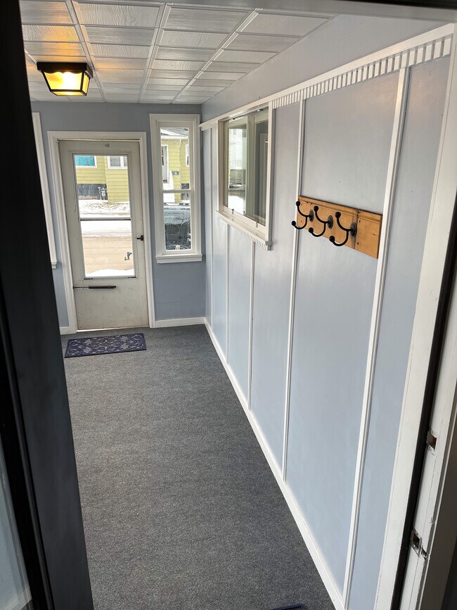 612 W 7th Ave, Oshkosh, WI 54902 House Rental in Oshkosh, WI