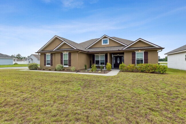Building Photo - 3/2 newer home!