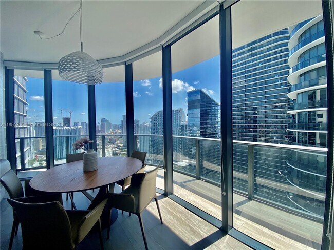 Foto del edificio - 55 SW 9th St