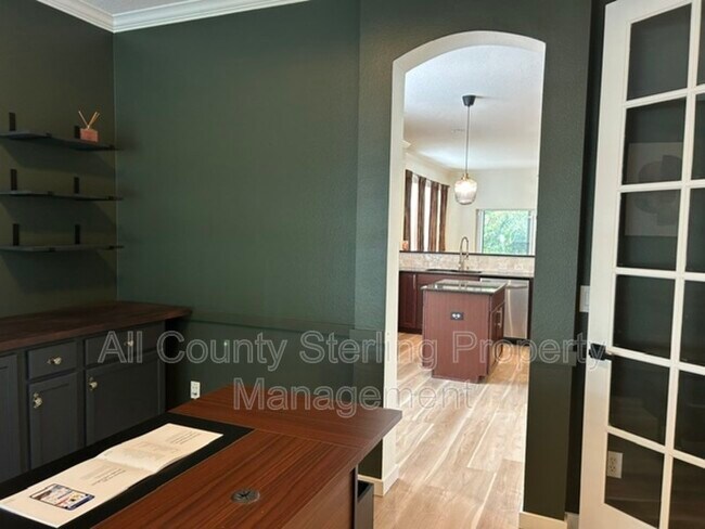 Foto del edificio - 184 Birchmont Dr