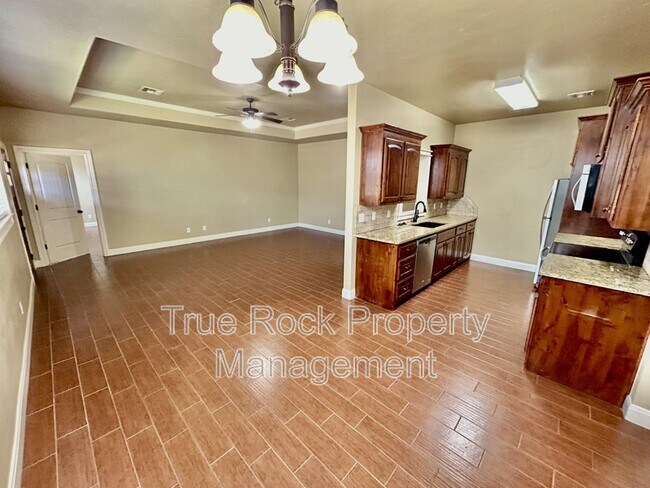 Foto del edificio - 1417 N Monte Vista St