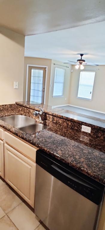 Building Photo - 416 Summit Ridge Pl