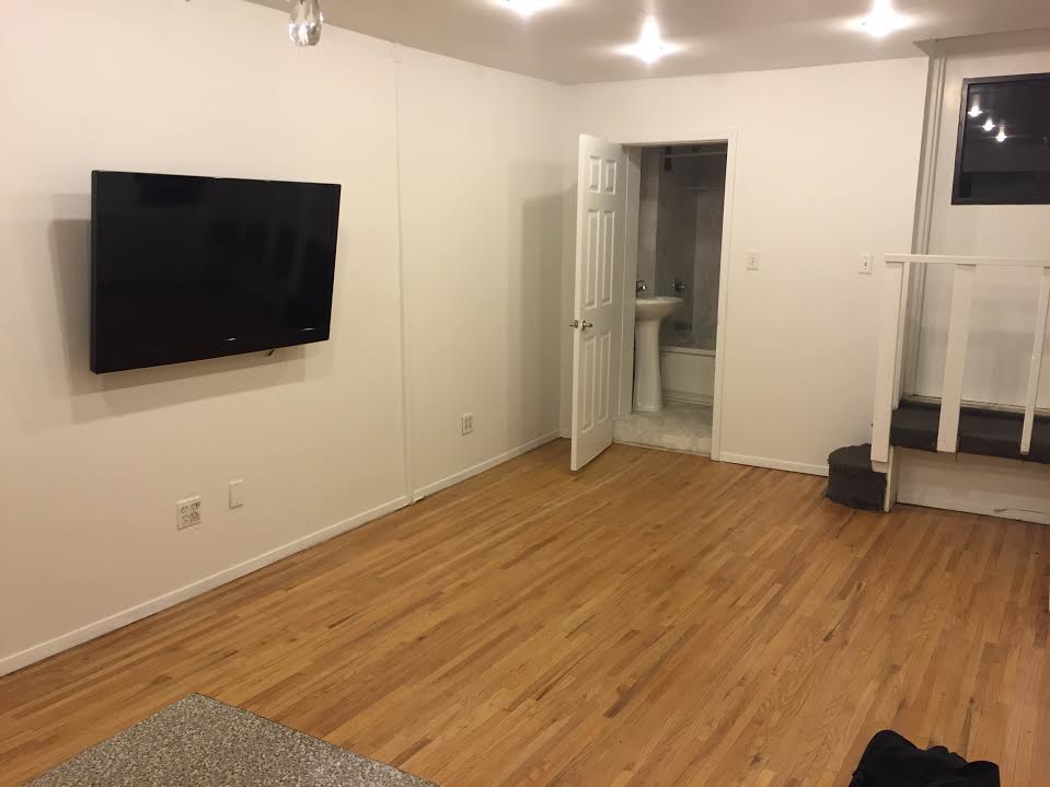 Primary Photo - 600 W 57th St
