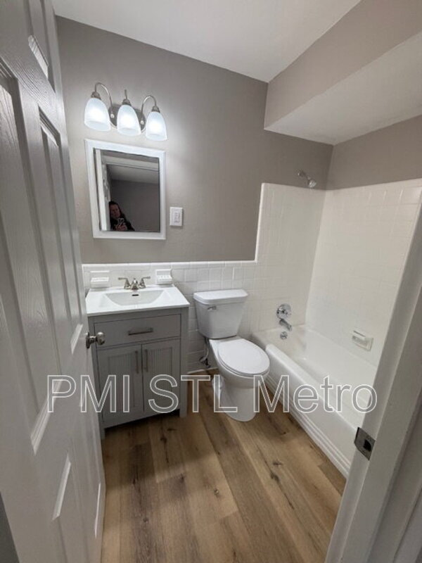 Building Photo - 329 Eichelberger St