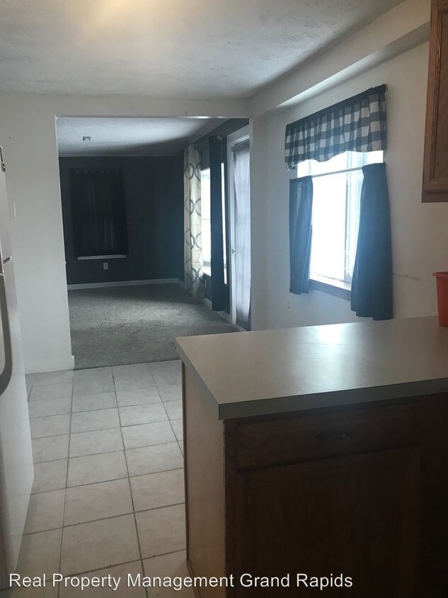 Building Photo - 3 br, 1 bath House - 7184 Maple Island Rd