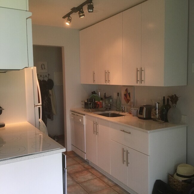 Foto del edificio - 924 Westbrooke Way