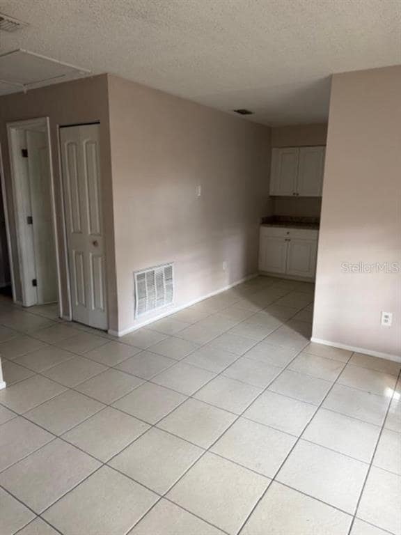 Building Photo - 187 Margie St