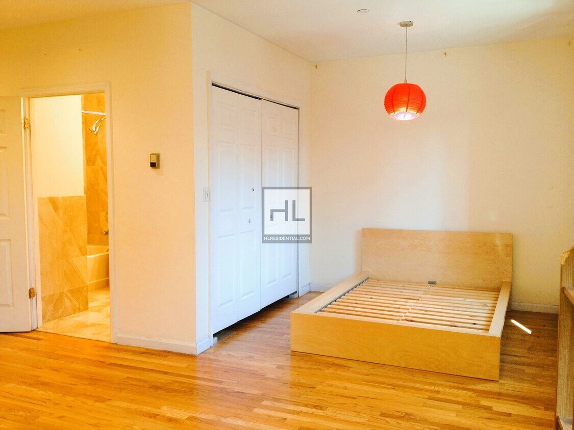 Primary Photo - Sundrenched Spacious Studio one block from...