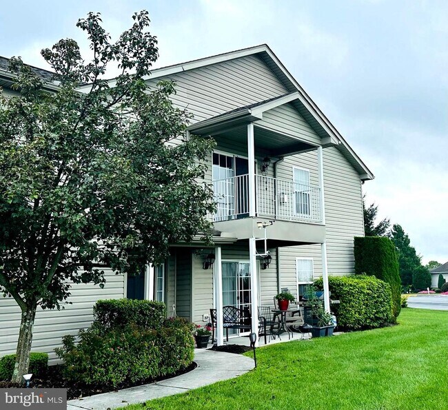 Foto del edificio - 116 Hawk Ct