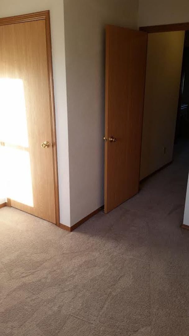 Building Photo - Maquoketa Townhome