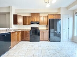 Building Photo - 89 Willow Ln