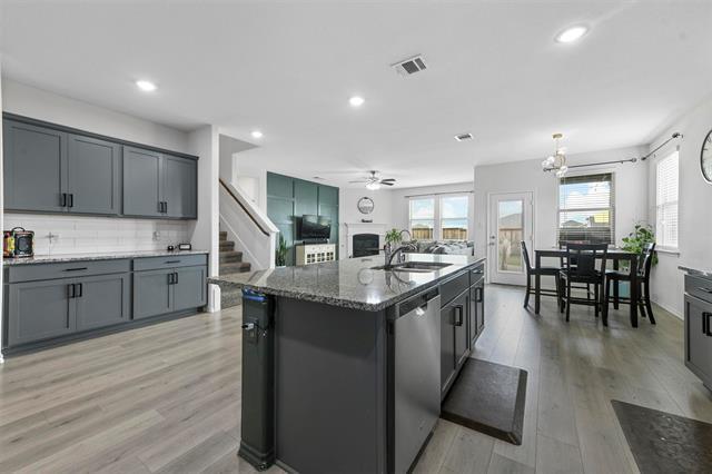 Building Photo - 6313 Tudor Pl