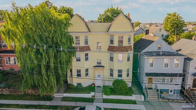 Building Photo - 518 Forest St