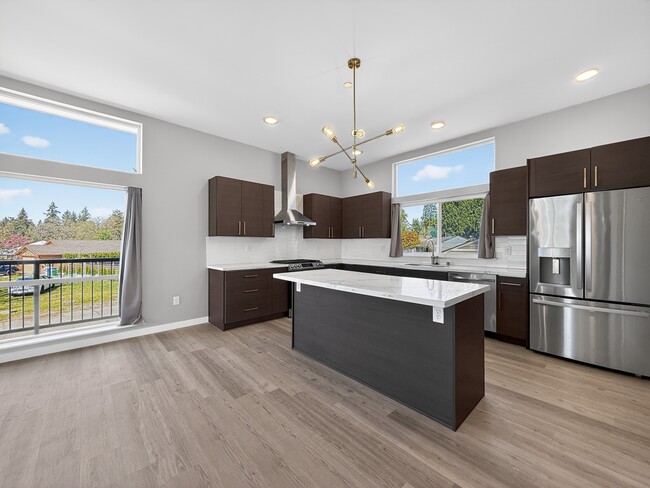 Foto del edificio - 1232 Harrington Ave NE