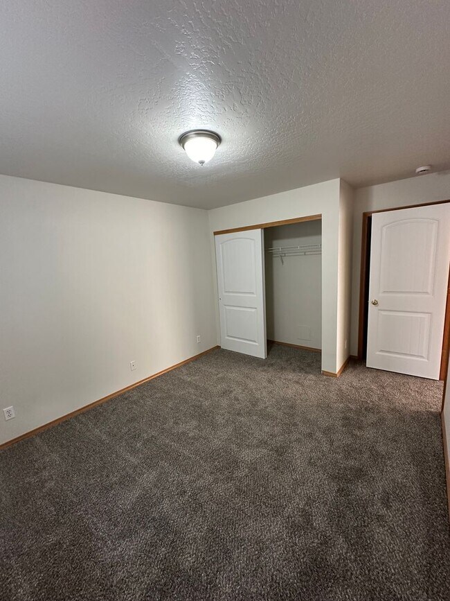 Foto del edificio - 6438 W Trestle St