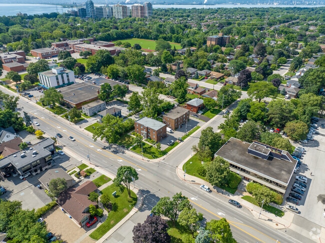 Aerial Photo - 708 Brant St