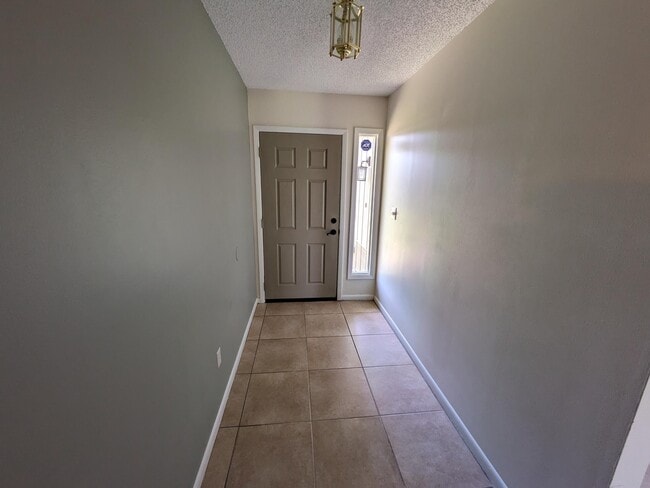 Building Photo - 4635 Longbow Dr