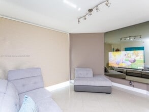 Building Photo - 16699 Collins Ave Building Photo - 16699 Collins Ave