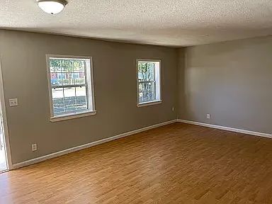 Building Photo - 4028 Loys Dr