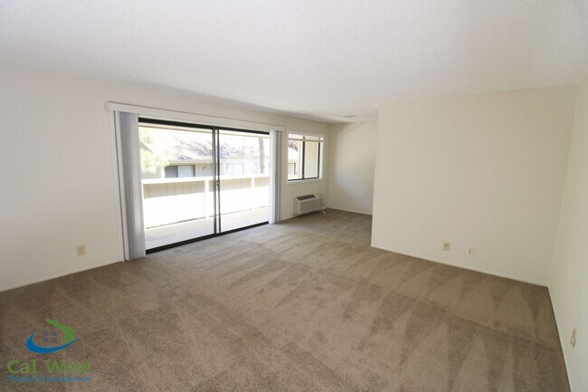 Foto del edificio - $2595 - 2 Bedroom, 2 Bath Upstairs Condo i...