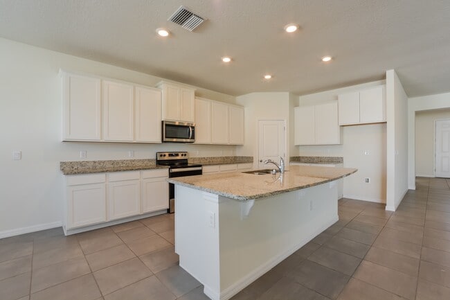 Foto del edificio - 5877 SW 82nd Ln