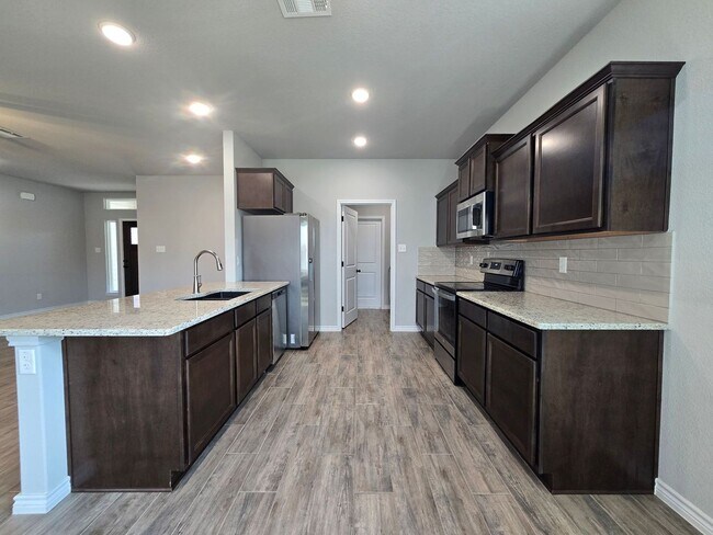 Building Photo - 3104 Hedwig St