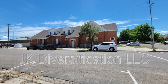 Foto del edificio - 1401 Oakley Ave