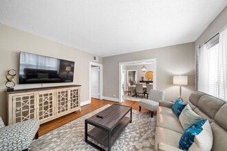 Building Photo - 1631 Castle Ct