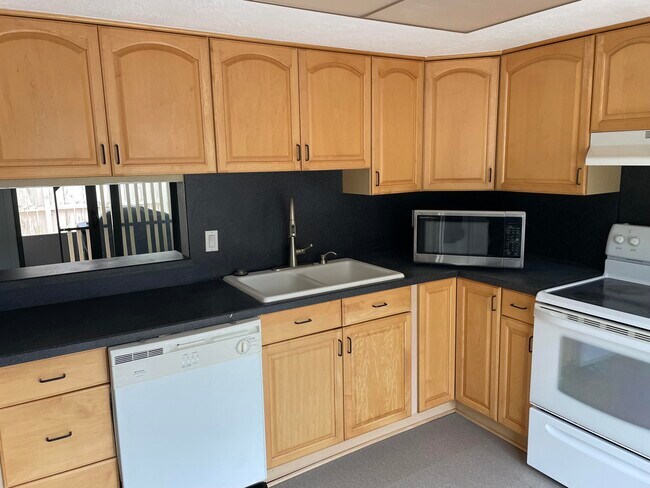 Foto del edificio - 113 Sherwood Cir