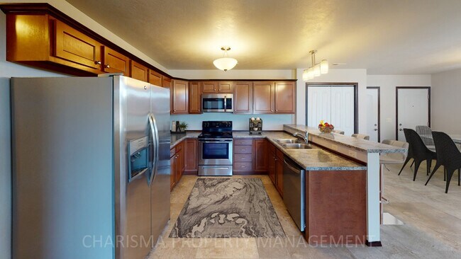 Building Photo - 1426 Kayla Pl