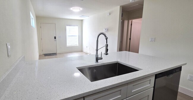 Foto del edificio - 926-912 12th Ave S