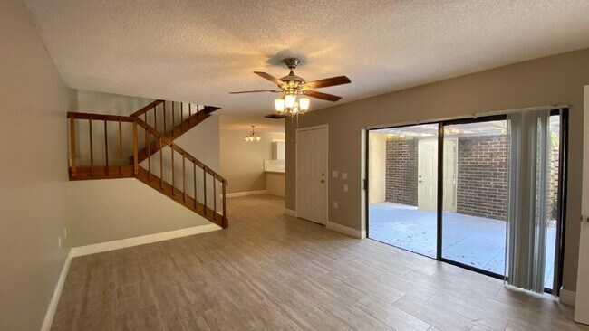 Building Photo - 1522 15th Terrace