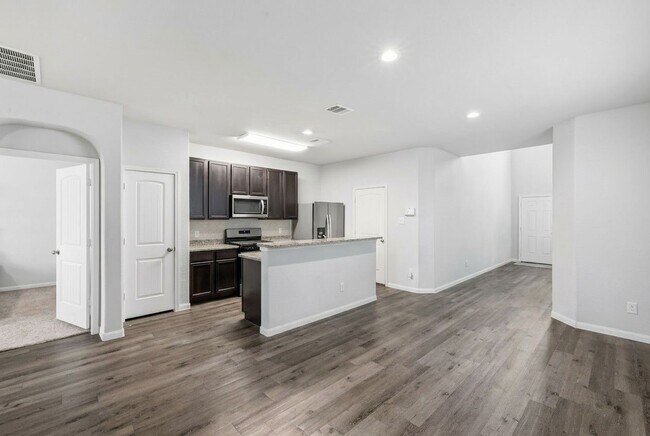 Building Photo - 5018 Yello Ginko Trl