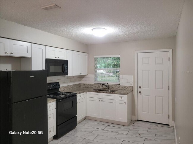 Foto del edificio - 1015 Beecher St