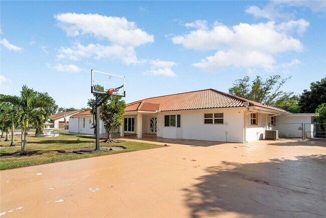 Building Photo - 19320 Sw 292nd St Homestead, FL 33030