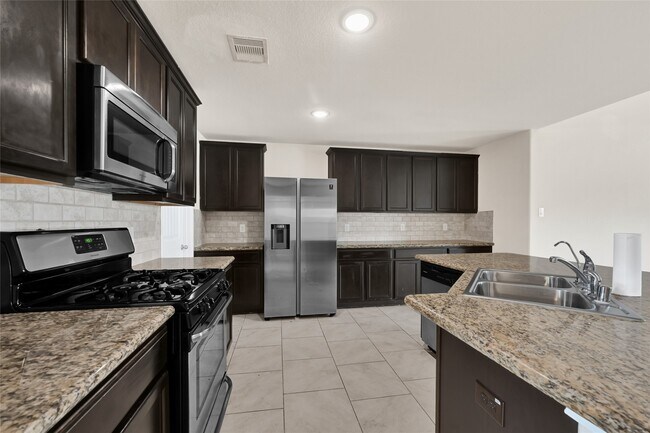 Building Photo - 29115 Jacobs River Dr