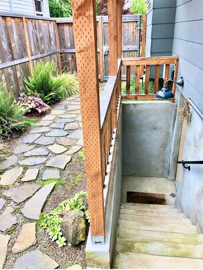 Building Photo - 3411 SE 59th Ave