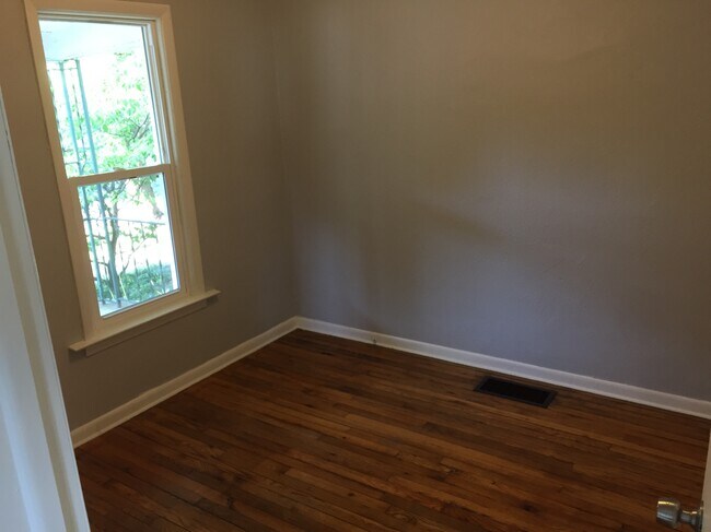 Foto del edificio - 1180 6th St NW