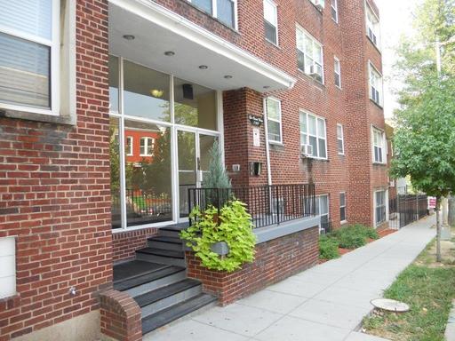 Primary Photo - 744 Girard St NW