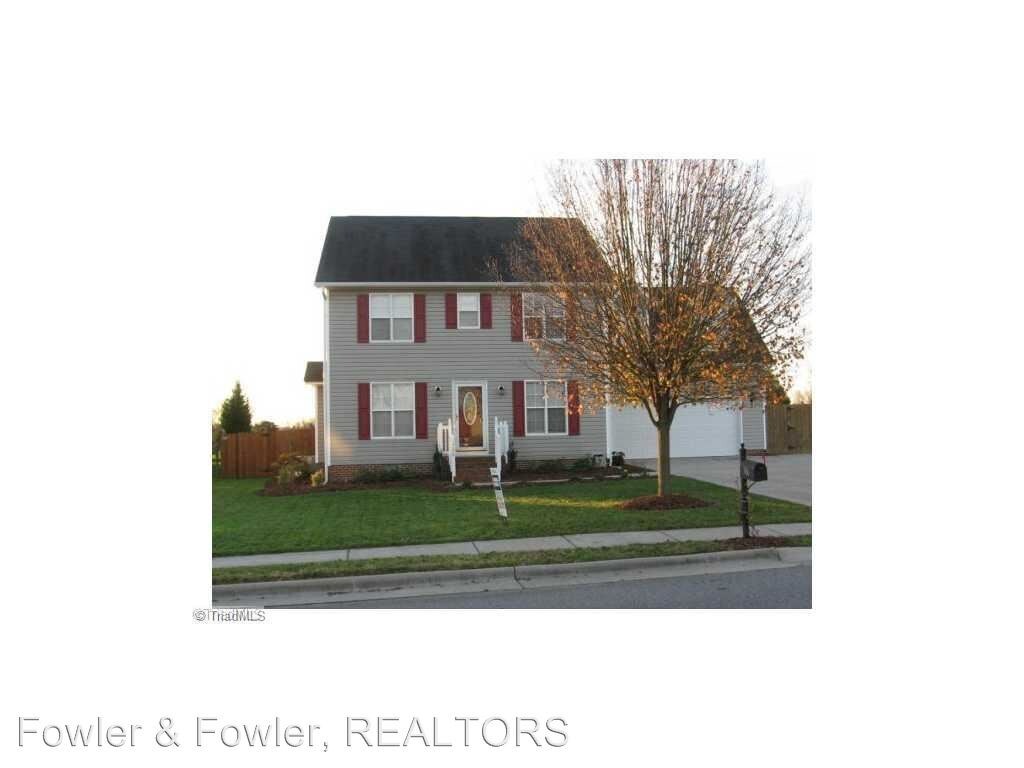 Primary Photo - 306 Sterling Ridge Dr
