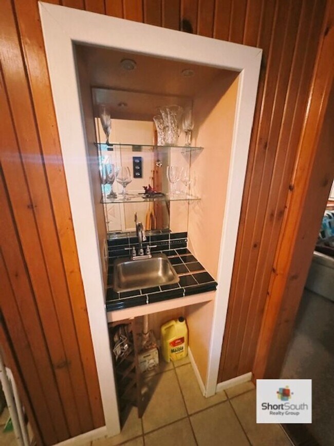 Foto del edificio - Fully Furnished 1.5 bath home in Muskegon ...
