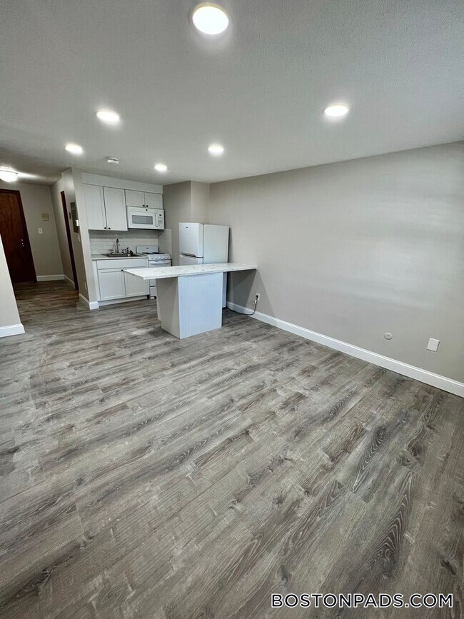 Foto del edificio - 53 Ridgewood Ln
