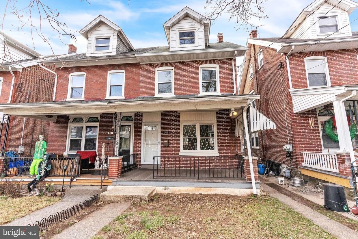 Foto principal - 383 Spruce St