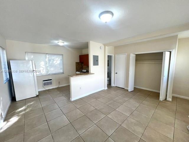 Foto del edificio - 690 NE 85th St