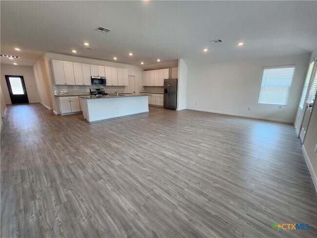 Foto del edificio - 447 Butterfly Bush Ct