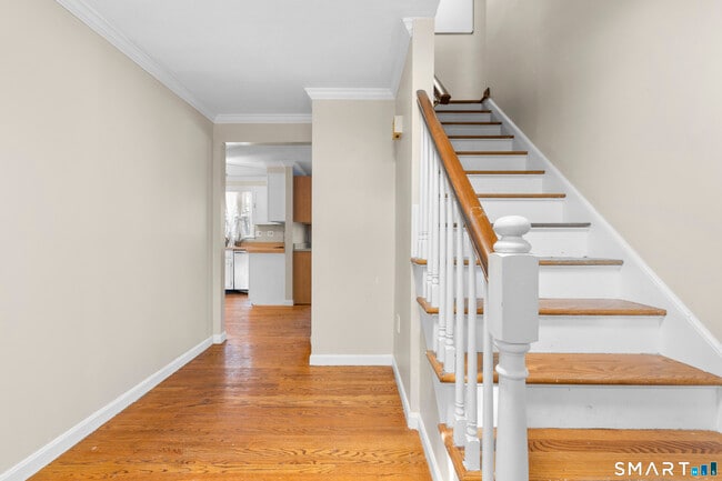 Foto del edificio - 52 Laura Rd