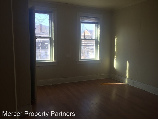 Building Photo - 3 br, 1 bath House - 266 Hills Alley