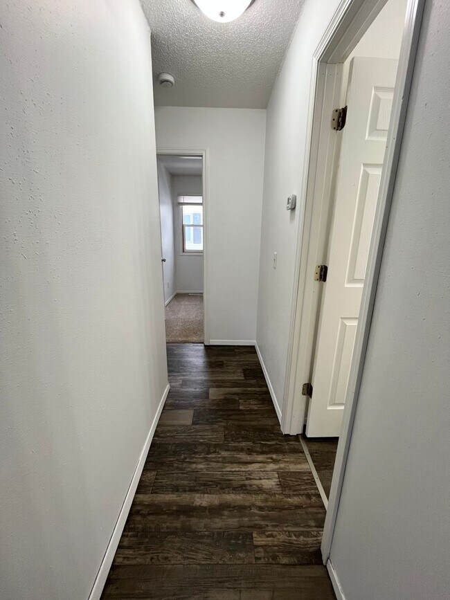 Foto del edificio - 312 N Spring Ave