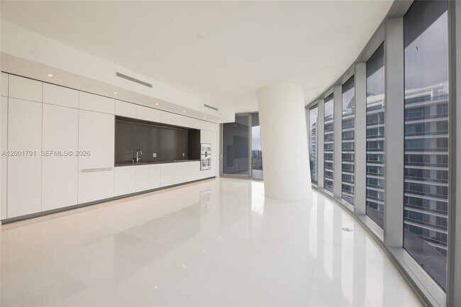 Foto del edificio - 300 Biscayne Blvd Way