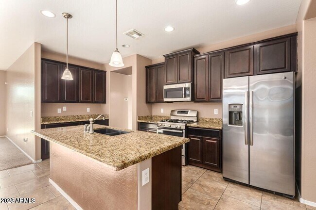 Building Photo - 3902 S 185th Ln